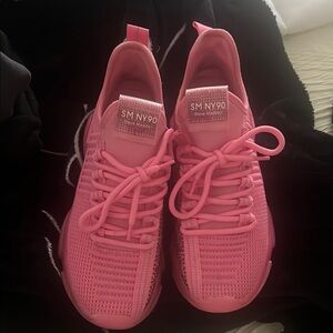 Steve Madden SM NY90